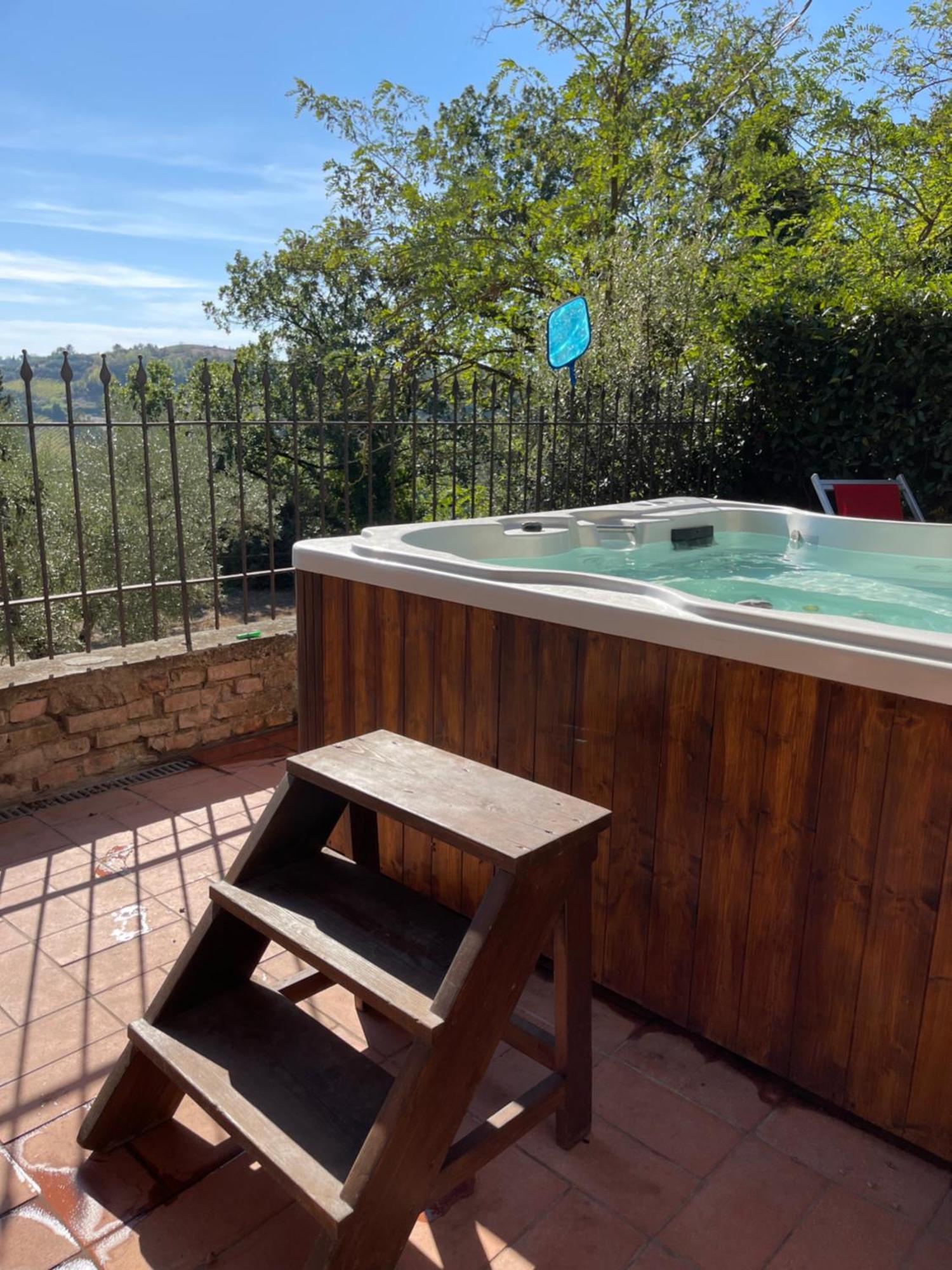 Intero Appartamento Con Private Pool E Jacuzzi Podere Settefrati Montaione Luaran gambar